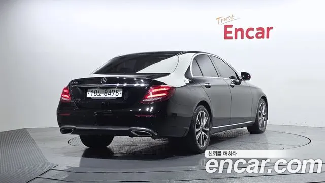 Mercedes-Benz E-Class 2019 — фото 2