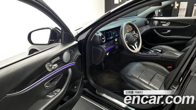 Mercedes-Benz E-Class 2019 — фото 10