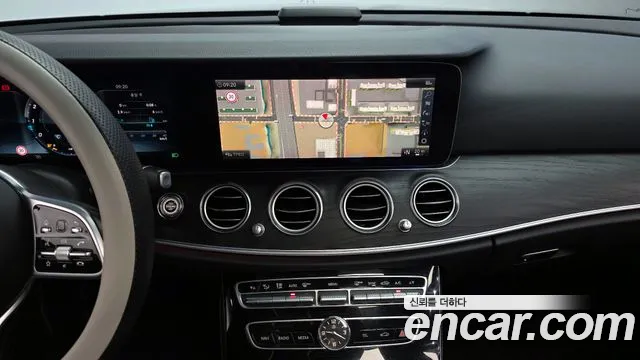 Mercedes-Benz E-Class 2019 — фото 14