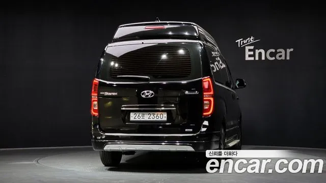 Hyundai Starex 2019 — фото 4