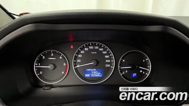 Hyundai Starex 2019 — фото 11