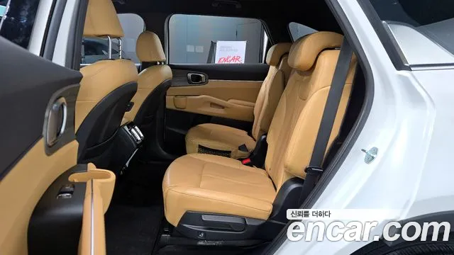 Kia Sorento 2022 — фото 18