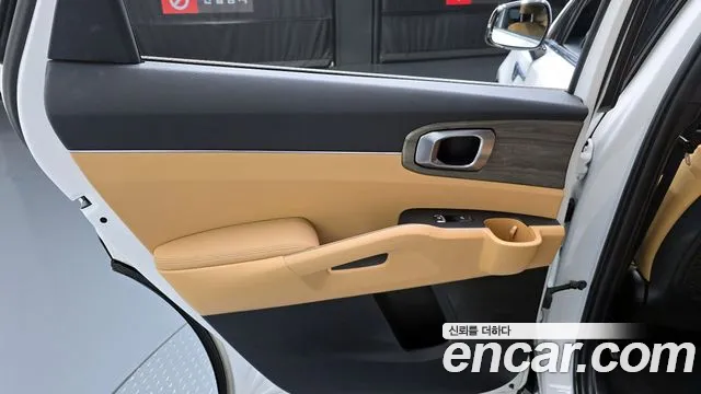 Kia Sorento 2022 — фото 15