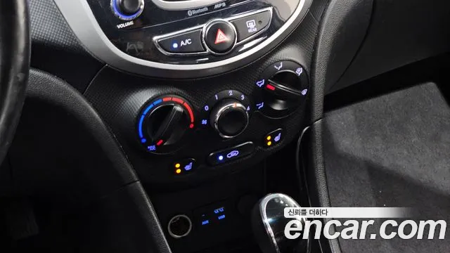 Hyundai Accent 2014 — фото 19