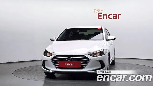Hyundai AVANTE 2018 — фото 3