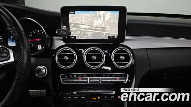 Mercedes-Benz C-Class 2018 — фото 17
