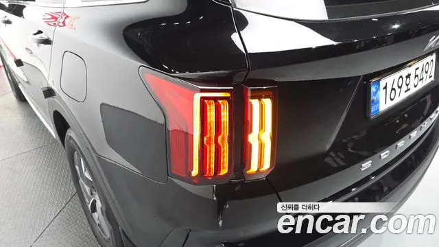 Kia Sorento 2022 — фото 9