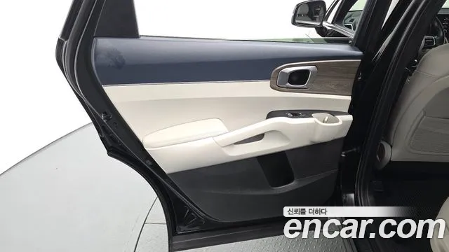 Kia Sorento 2022 — фото 15