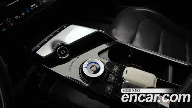 Kia EV6 2022 — фото 12