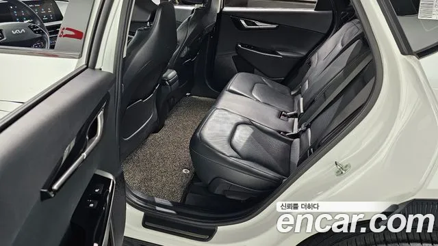 Kia EV6 2022 — фото 17