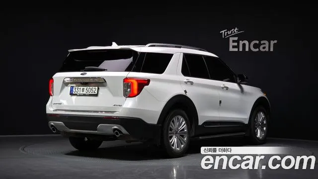 Ford Explorer 2021 — фото 2
