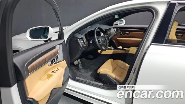 Volvo S90 2022 — фото 13