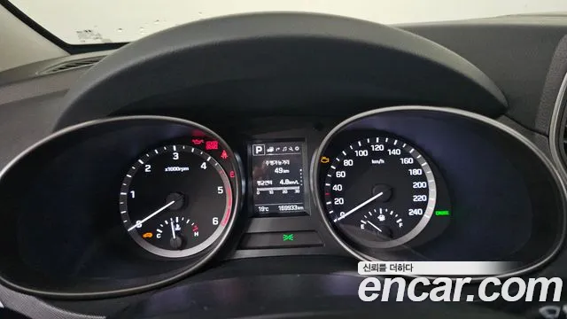 Hyundai Santafe 2018 — фото 11