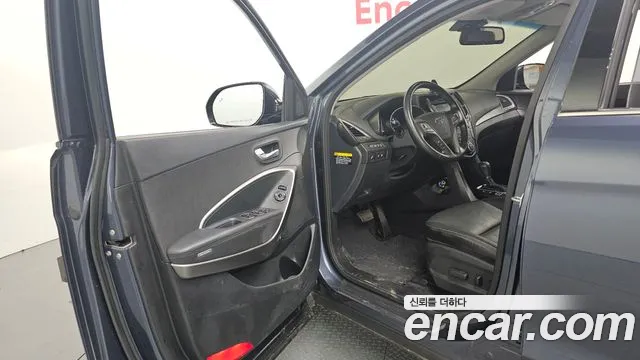Hyundai Santafe 2018 — фото 13
