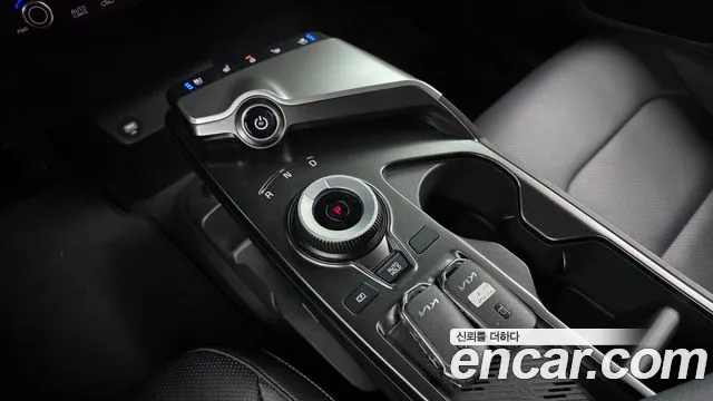 Kia EV6 2022 — фото 12