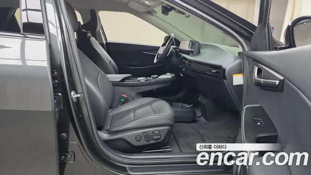 Kia EV6 2022 — фото 17
