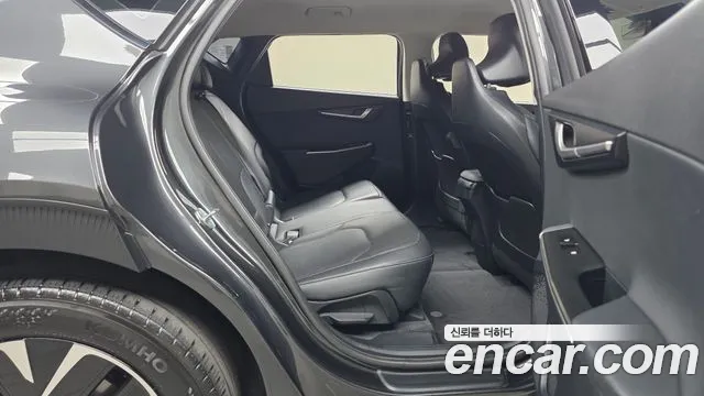 Kia EV6 2022 — фото 18