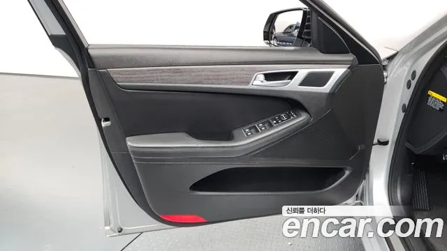 Hyundai Genesis 2016 — фото 14