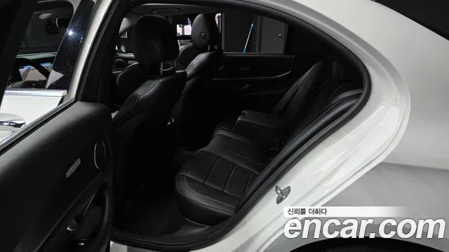 Mercedes-Benz E-Class 2017 — фото 12