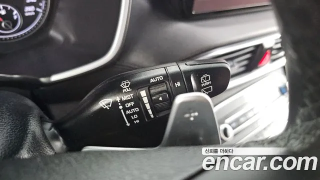 Hyundai Santafe 2022 — фото 15