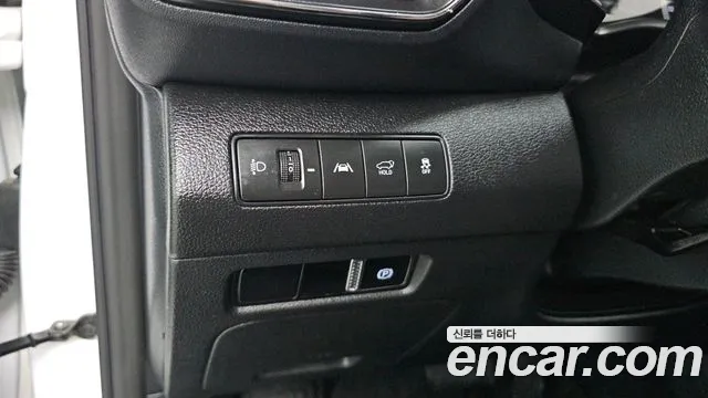 Hyundai Santafe 2022 — фото 16