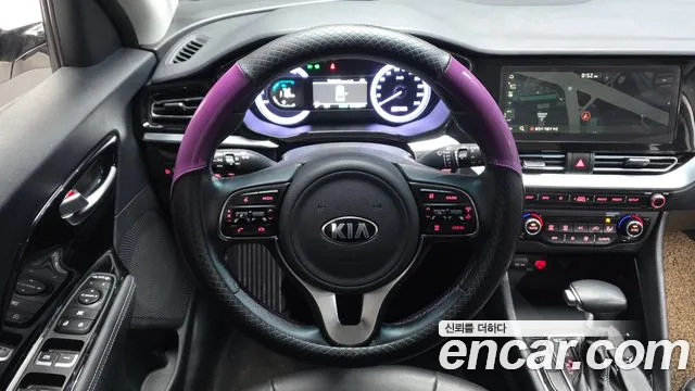 Kia Niro 2020 — фото 13