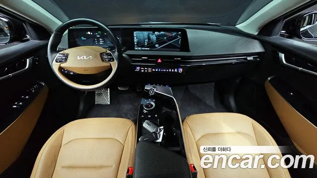 Kia EV6 2023 — фото 9