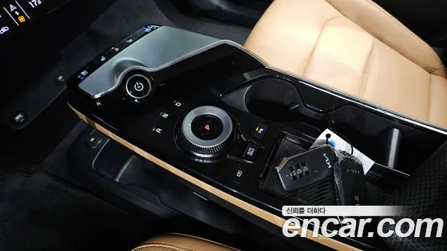 Kia EV6 2023 — фото 11