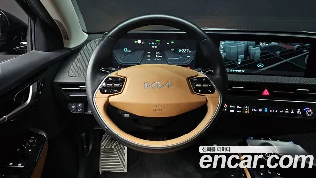 Kia EV6 2023 — фото 18
