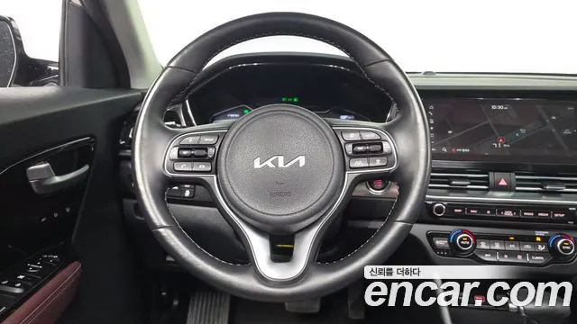 Kia Niro 2022 — фото 13