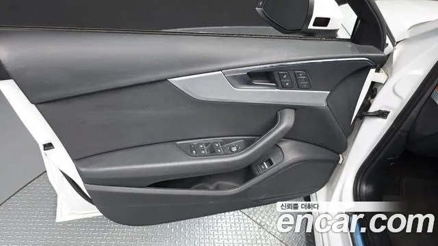 Audi A4 2021 — фото 14
