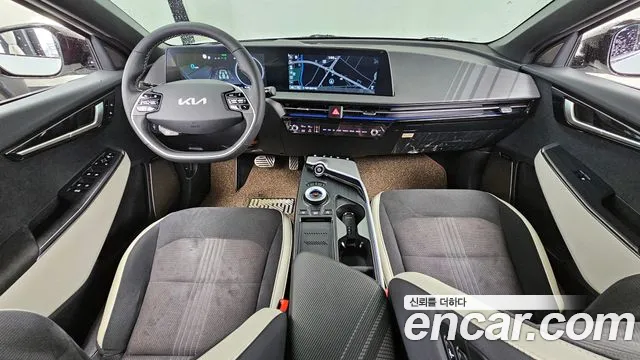 Kia EV6 2022 — фото 10
