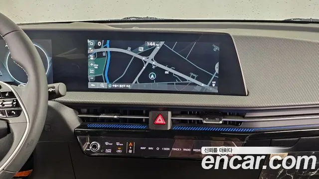 Kia EV6 2022 — фото 20