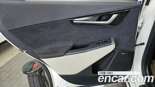 Kia EV6 2022 — фото 15