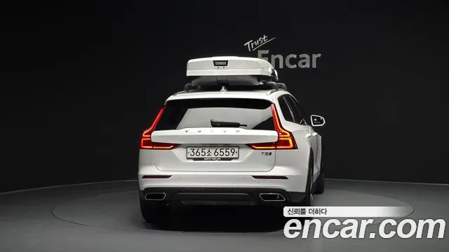 Volvo V60 2020 — фото 4