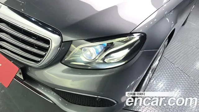 Mercedes-Benz E-Class 2019 — фото 8