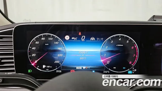 Mercedes-Benz GLE-Class 2025 — фото 8