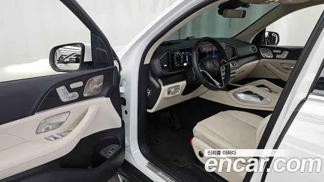 Mercedes-Benz GLE-Class 2025 — фото 10