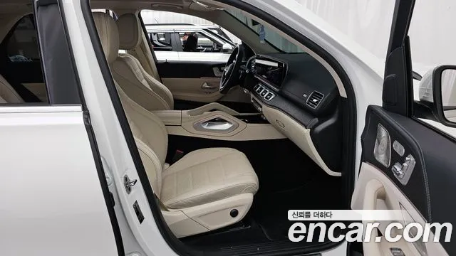 Mercedes-Benz GLE-Class 2025 — фото 11