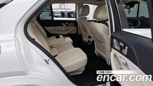 Mercedes-Benz GLE-Class 2025 — фото 12