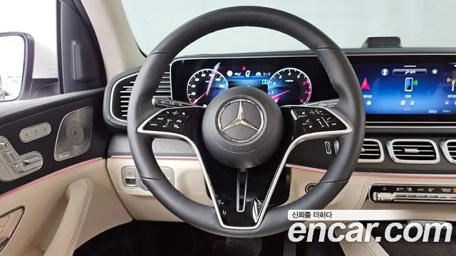 Mercedes-Benz GLE-Class 2025 — фото 13