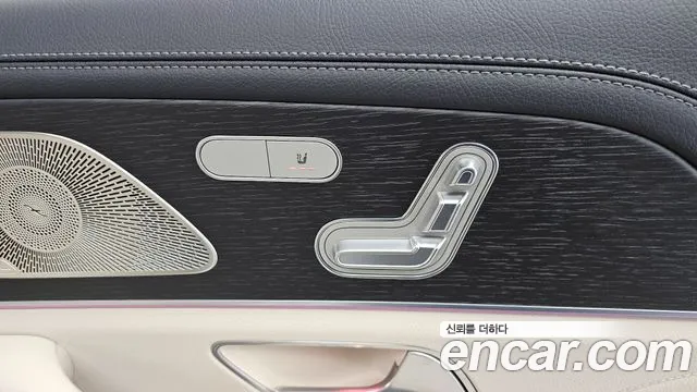 Mercedes-Benz GLE-Class 2025 — фото 19