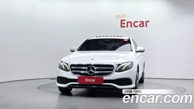 Mercedes-Benz E-Class 2019 — фото 3