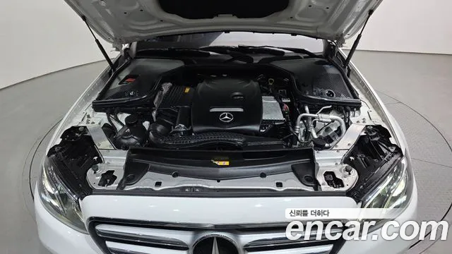 Mercedes-Benz E-Class 2019 — фото 6