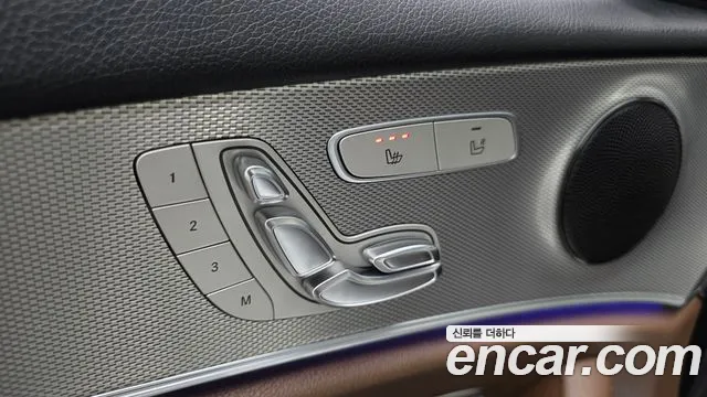 Mercedes-Benz E-Class 2019 — фото 16