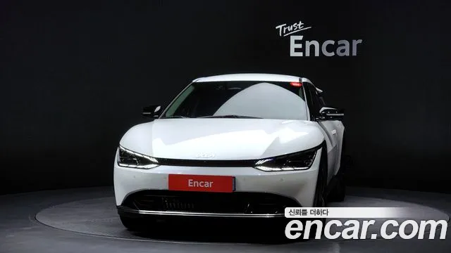 Kia EV6 2023 — фото 3