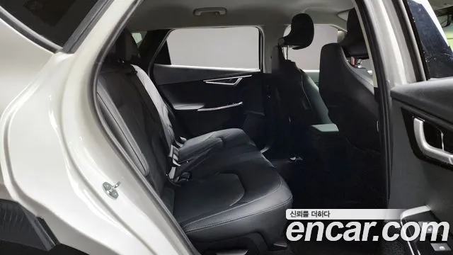 Kia EV6 2023 — фото 17