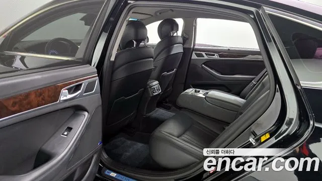 Hyundai Genesis 2016 — фото 18