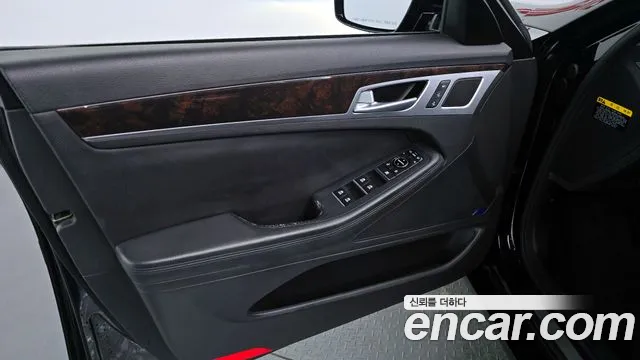 Hyundai Genesis 2016 — фото 14