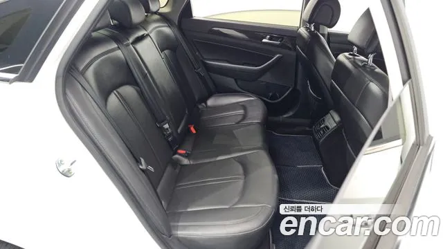 Hyundai Sonata 2017 — фото 12